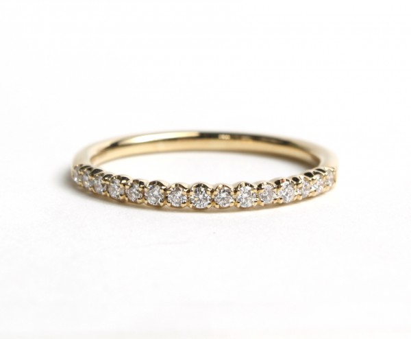 14K YELLOW GOLD DIAMOND BAND