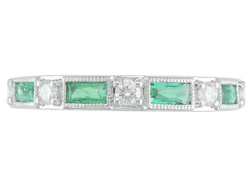 14K WHITE GOLD DIAMOND AND EMERALD BNAD