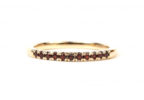 14K YELLOW GOLD 1.5MM GARNET STACKABLE BAND