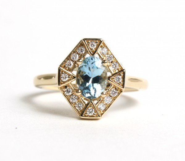 14K YELLOW GOLD DIAMOND AND AQUAMARINE RING