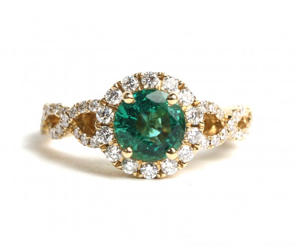 14K YELLOW GOLD DIAMOND AND EMERALD RING