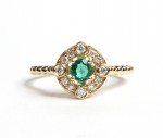 14K YELLOW GOLD DIAMOND AND EMERALD RING