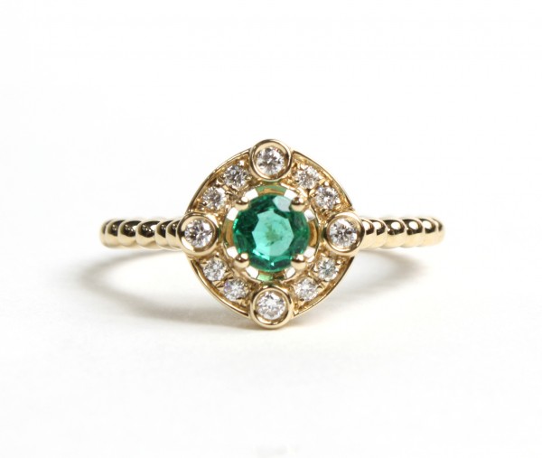 14K YELLOW GOLD DIAMOND AND EMERALD RING