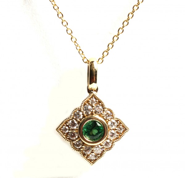 14K YELLOW GOLD DIAMOND AND EMERALD PENDANT