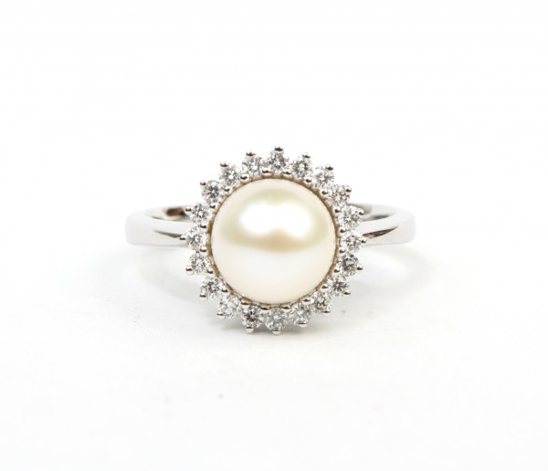 14K WHITE GOLD DIAMOND PEARL RING