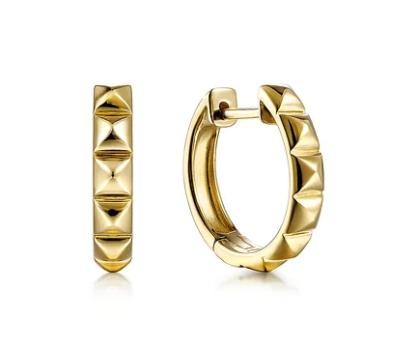 14K YELLOW GOLD GROMMET PATTERN HUGGIE EARRING