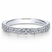 14K WHITE GOLD ROUND AND BAGUETTE DIAMOND BAND