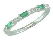 14K WHITE GOLD DIAMOND AND EMERALD STACKABLE BAND