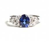 18K WHITE GOLD DIAMOND AND OVAL SAPPHIRE RING
